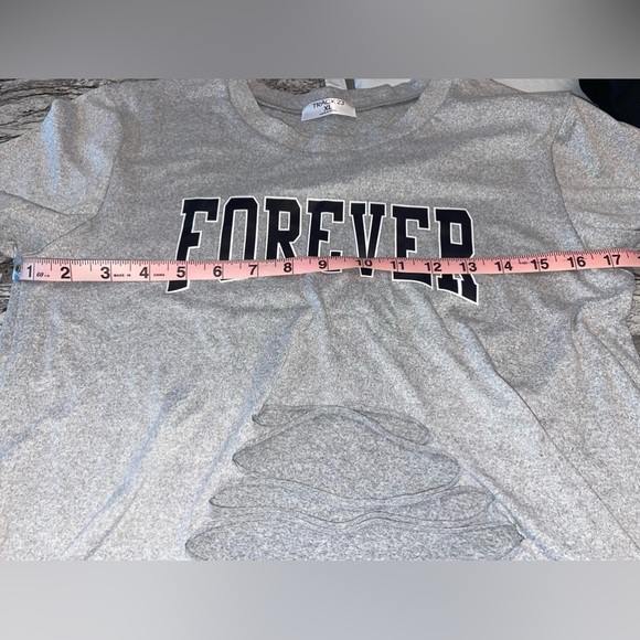 Track 23 crop top - Picture 4 of 4